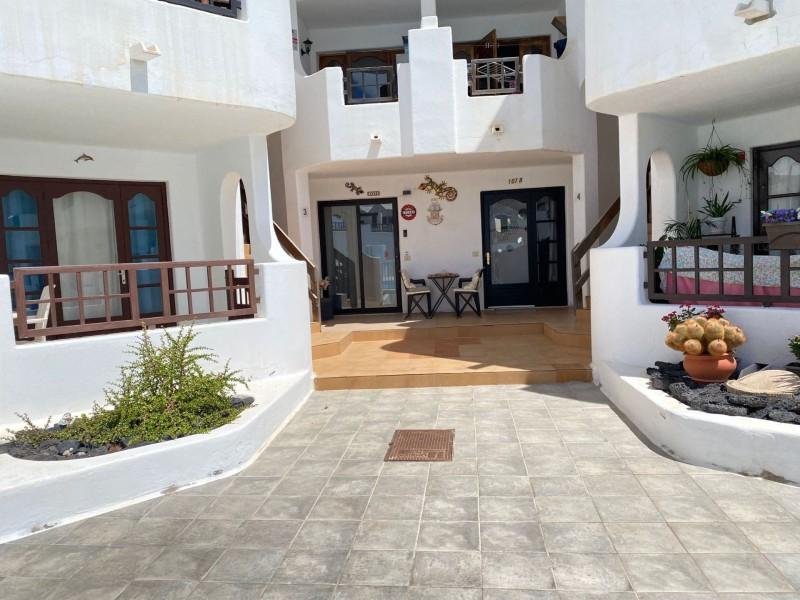 Apartamento en venta en Costa Teguise, Teguise - GUW-APTOLANZ05-24