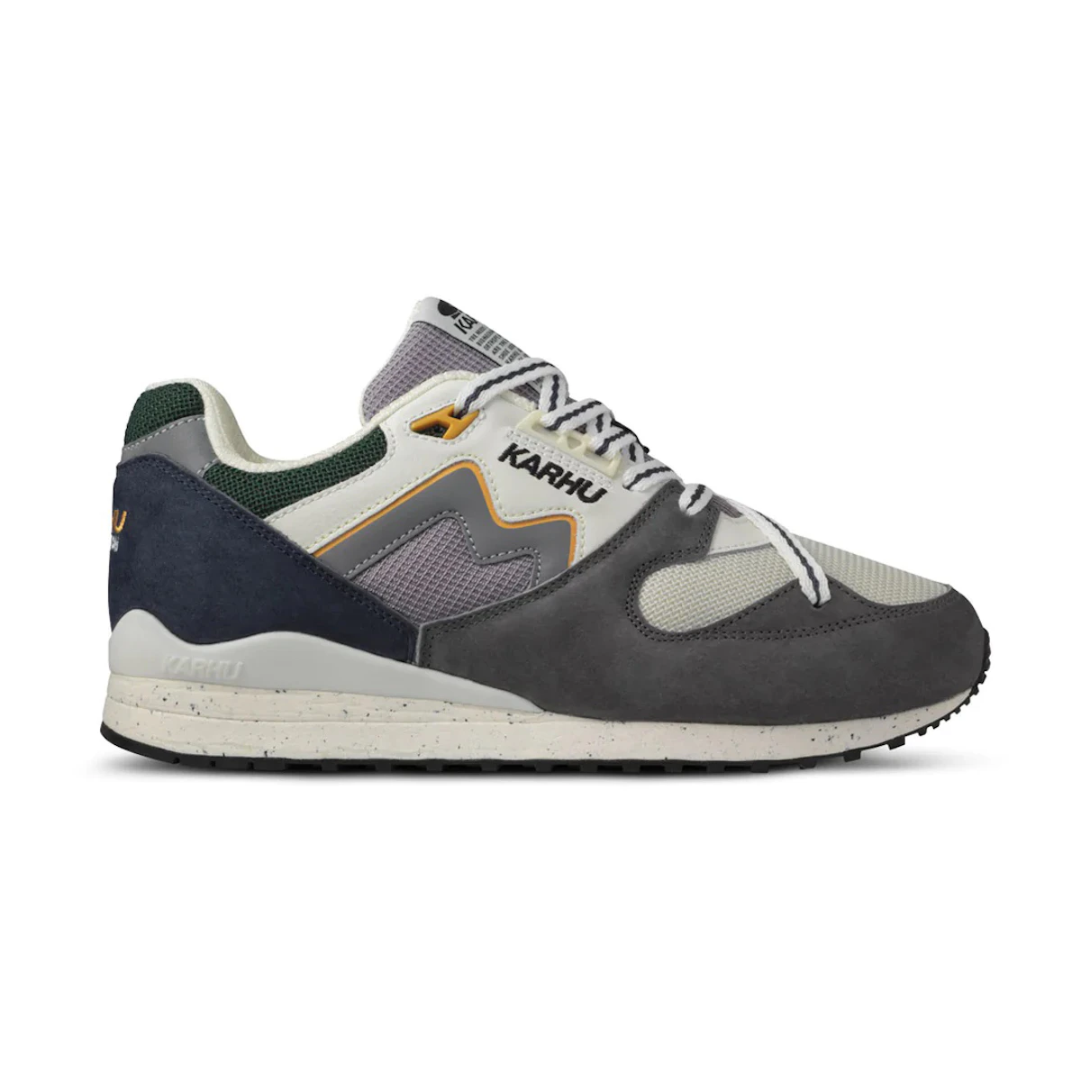 Sneakers Karhu Synchron Classic (gunmetal / bright white) Sneaker | F802670