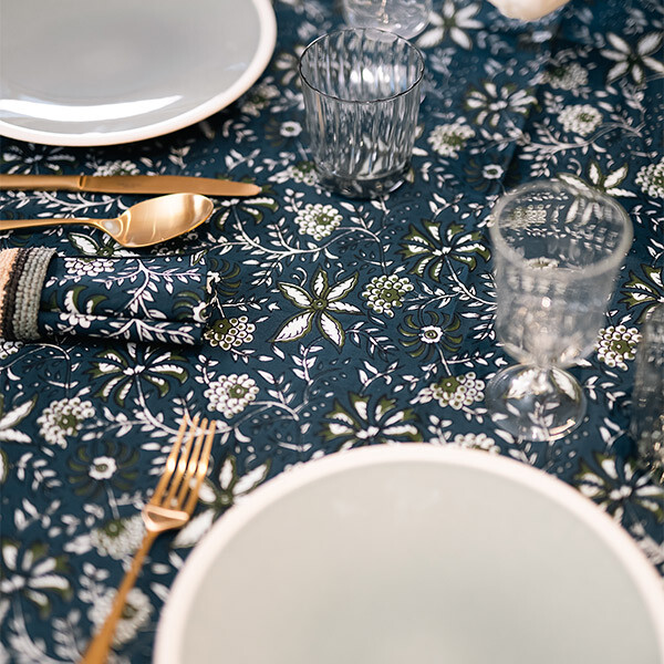 Tablecloth Tamaris, Bleu Sarah / Black - L98 x W59 in - Screen printed cotton - image 2
