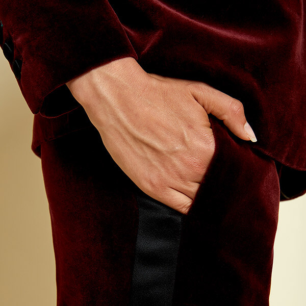 Tuxedo Pants Claude, Ruby - 7/8 cut with large lapel - Viscose / Satin - image 2