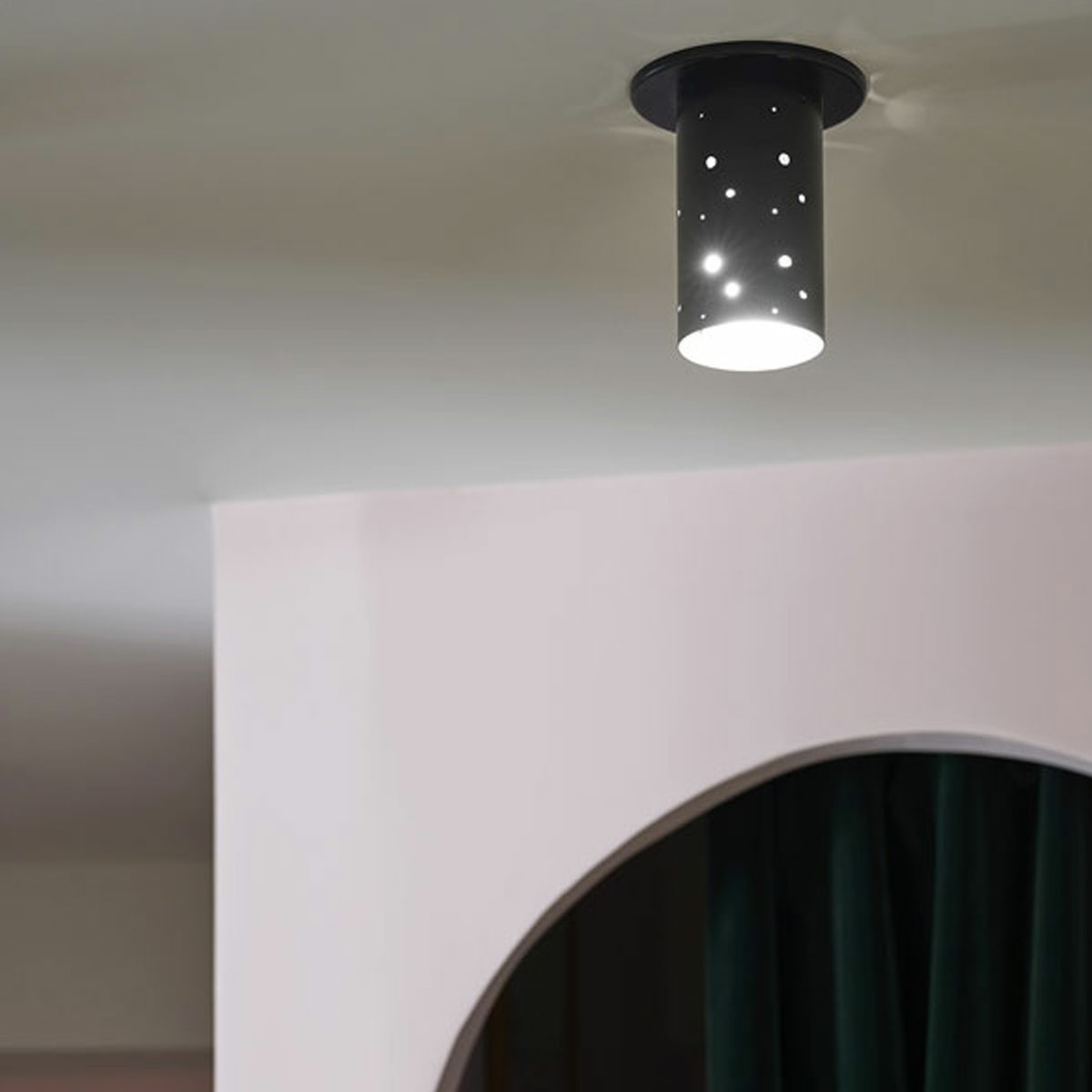 Ceiling Lamp Jean, White - H15 cm - Metal / Brass - image 9