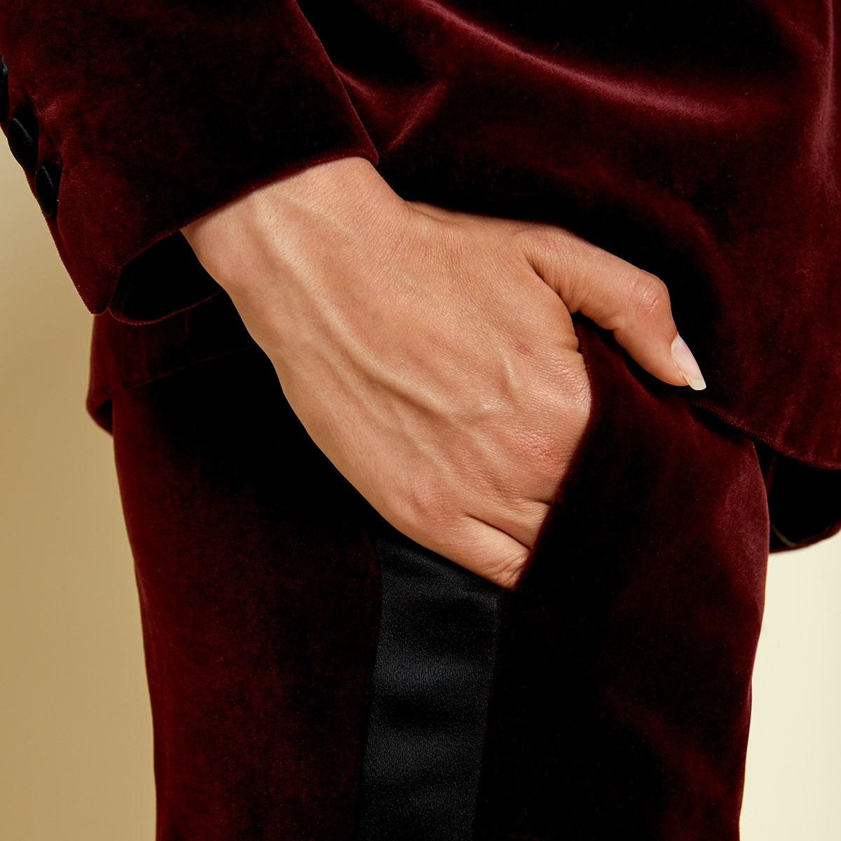 Pantalon de Smoking Glasgow, Rubis - Coupe 7/8 à large revers - Viscose / Satin - image 3