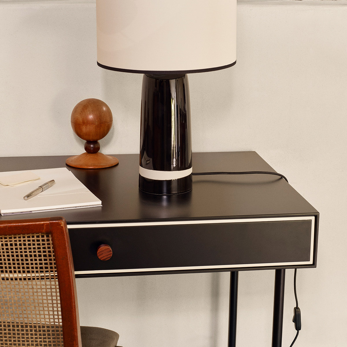 Desk Essence, Black / Ivory - L51 cm x W22 x H31 cm - Lacquered wood - image 5