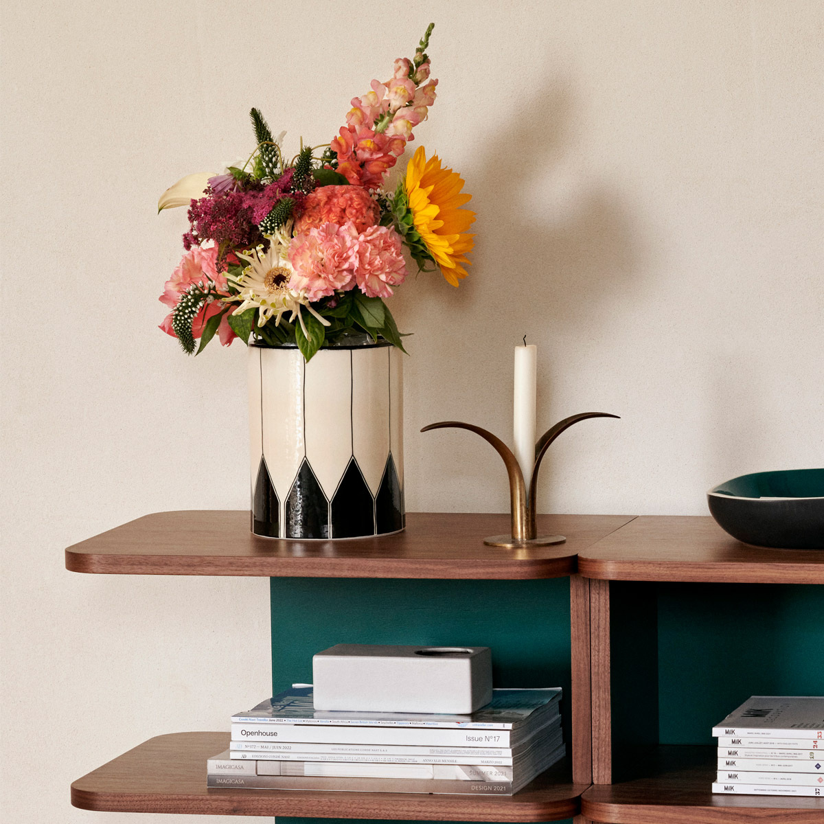 Daria vase - Medium model, Eucalyptus - H19 x ø15,5 cm - Stoneware - image 3