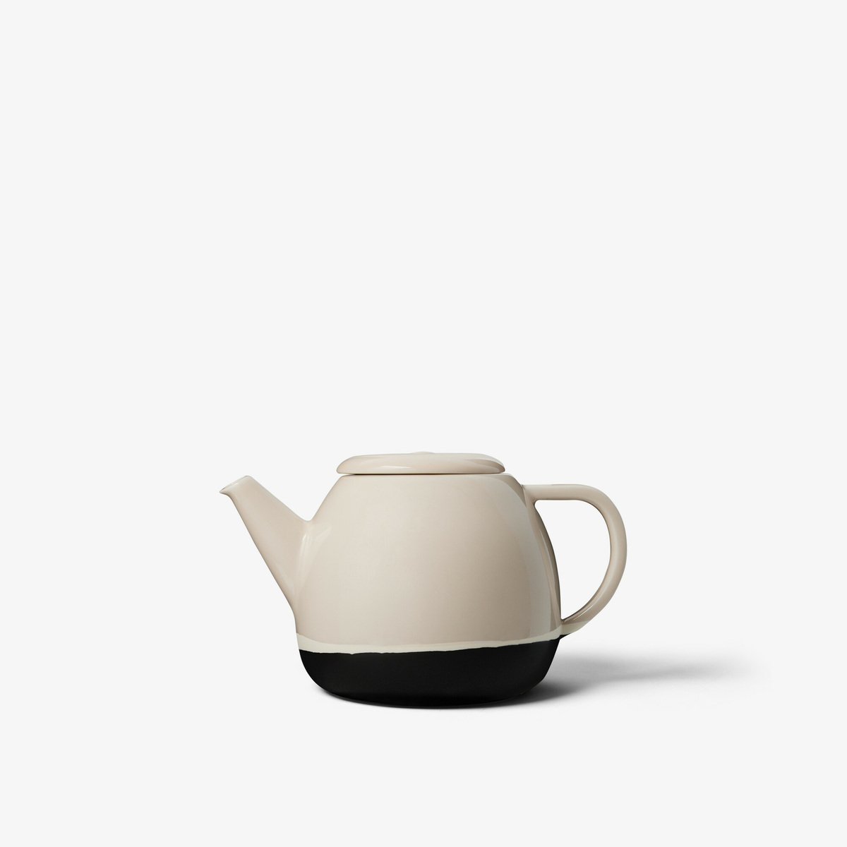 Teapot Sicilia, Off-White - 1,5L - Ceramic - image 1