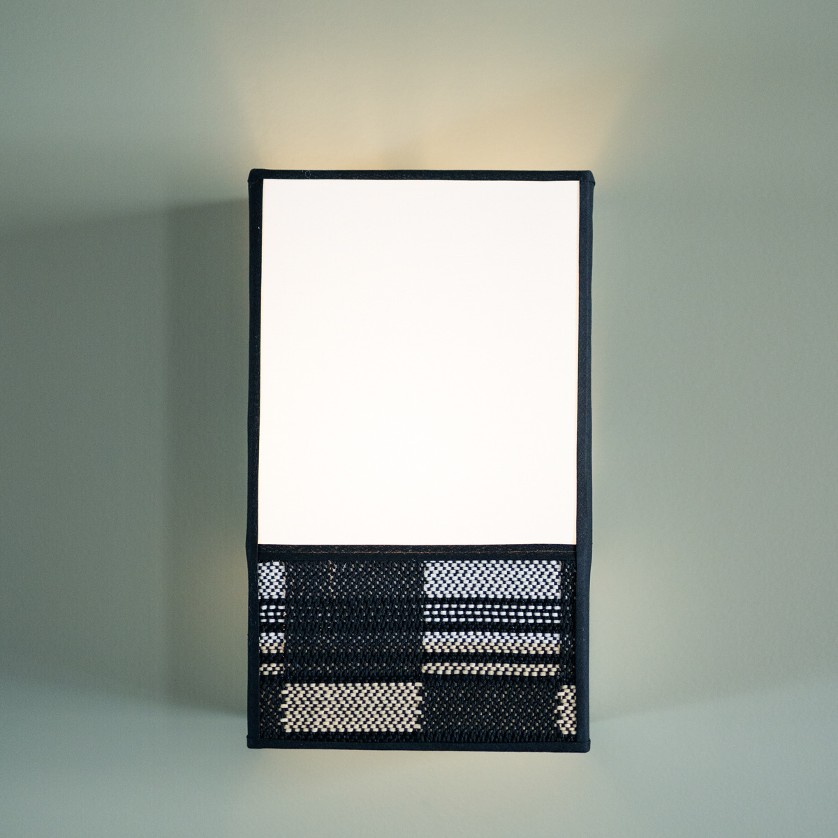 Wall Light Radieuse, Damier Ecru / Black - H36 cm - Steel / Cotton Percale shade - image 2