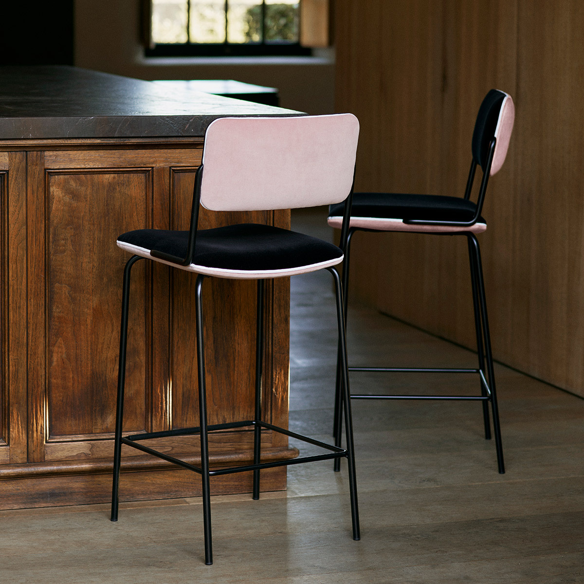 Kitchen island chair Double Jeu, Pink - H95 x W42 x D42 cm - Velvet / Steel - image 3